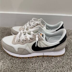 Nike Air Pegasus 83 Men’s Sneakers